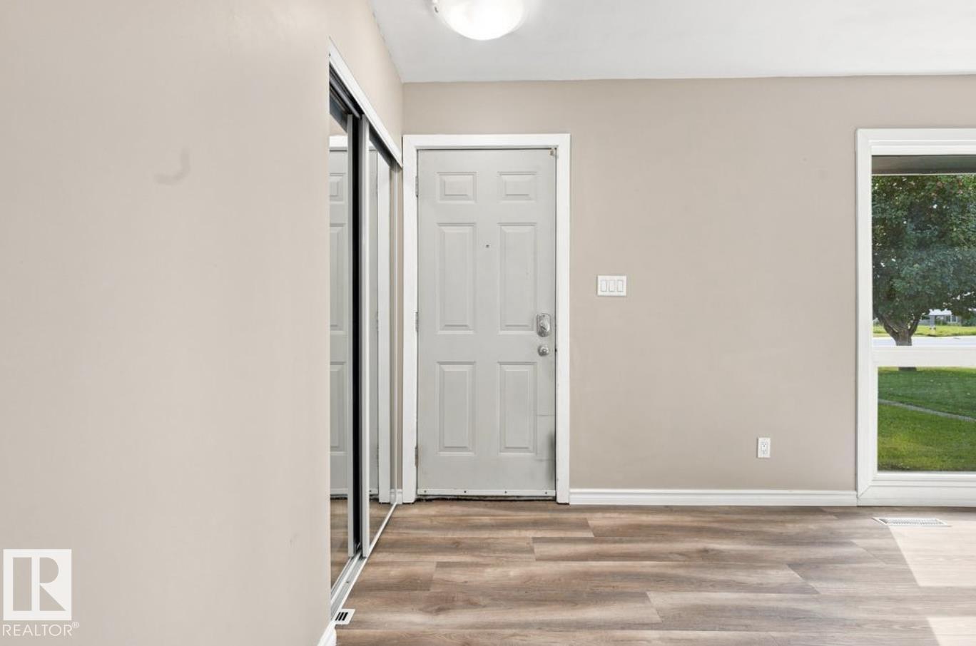 15812 110a Av NW, Edmonton, Alberta  T5P 1H7 - Photo 4 - E4506889