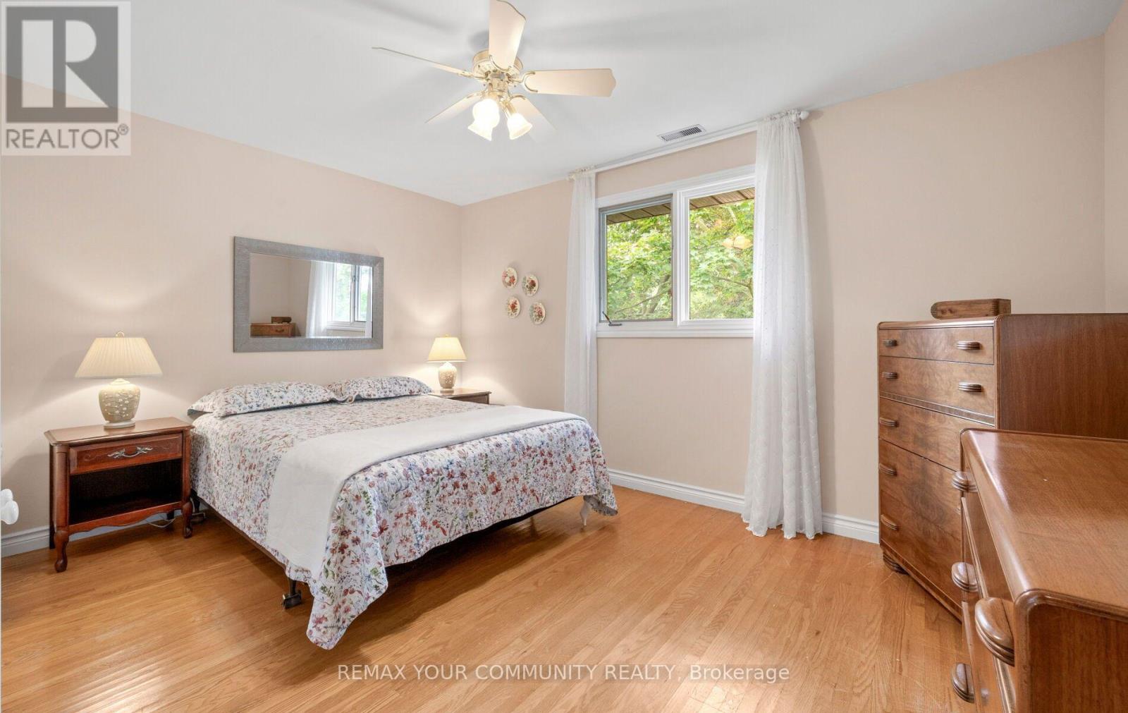 10 Glenview Drive, Aurora, Ontario  L4G 2G8 - Photo 19 - N13741898