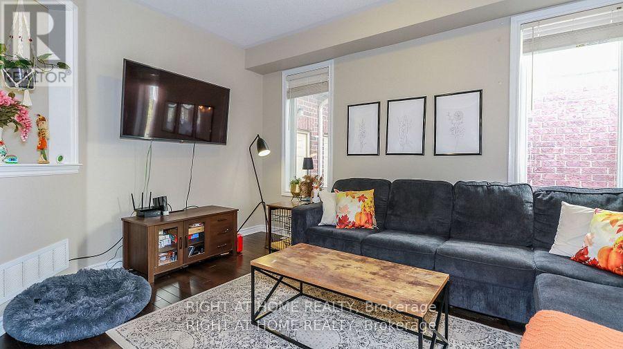 95 Collier Crescent, Essa (Angus), Ontario  L0M 1B5 - Photo 7 - N13741954