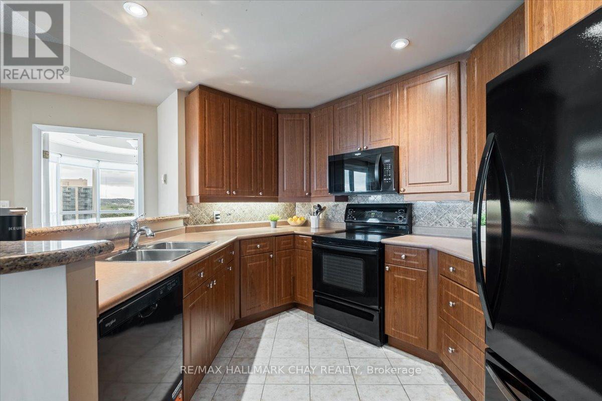 1411 - 2 Toronto Street, Barrie (City Centre), Ontario  L4N 9R2 - Photo 15 - S13741932