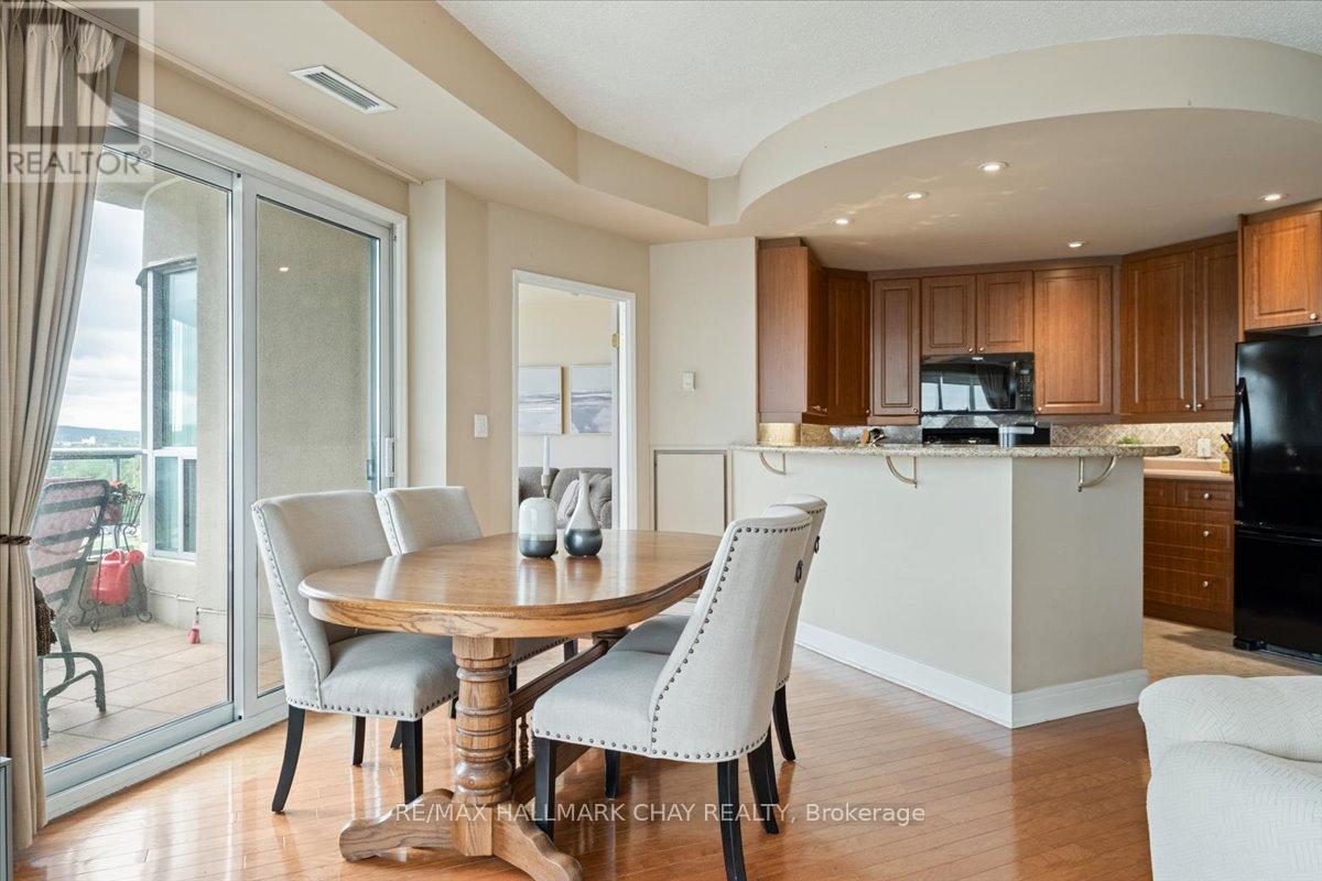 1411 - 2 Toronto Street, Barrie (City Centre), Ontario  L4N 9R2 - Photo 18 - S13741932
