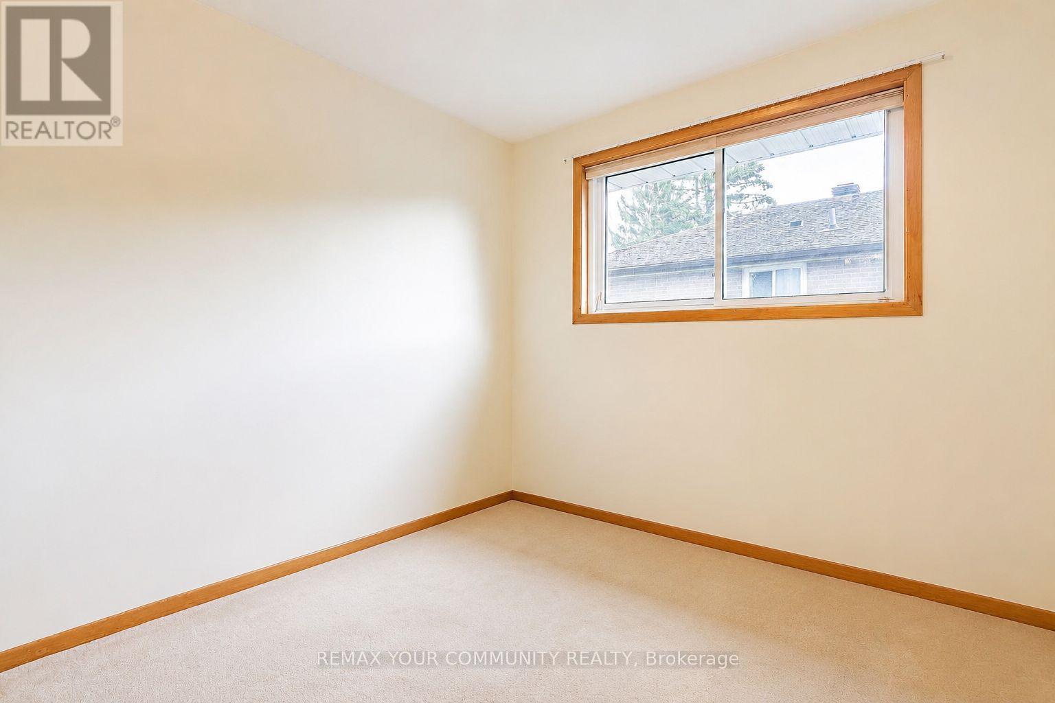 (Main Floor) - 212 Grove Street E, Barrie (Wellington), Ontario  L4M 2P9 - Photo 10 - S13742076