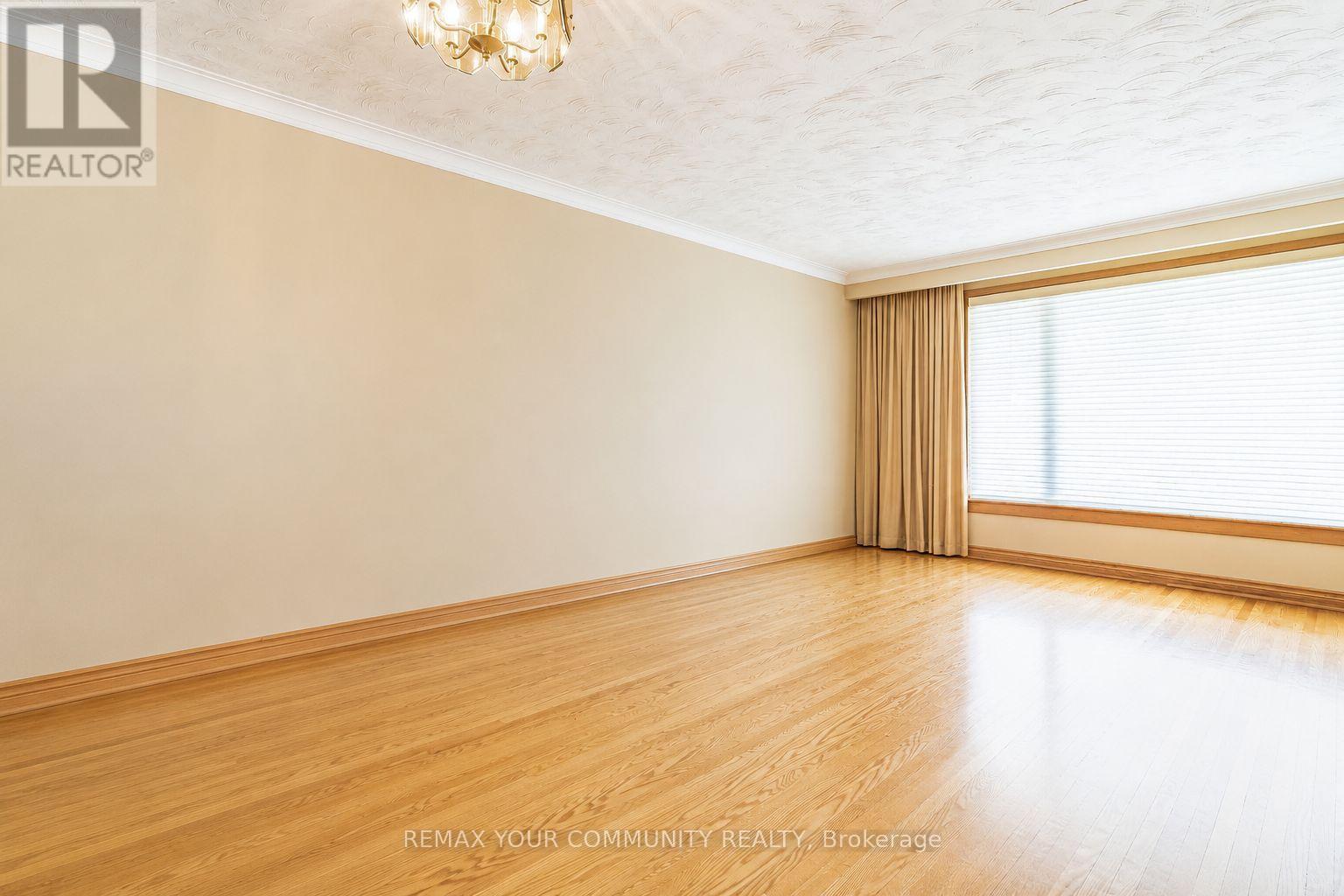 (Main Floor) - 212 Grove Street E, Barrie (Wellington), Ontario  L4M 2P9 - Photo 6 - S13742076