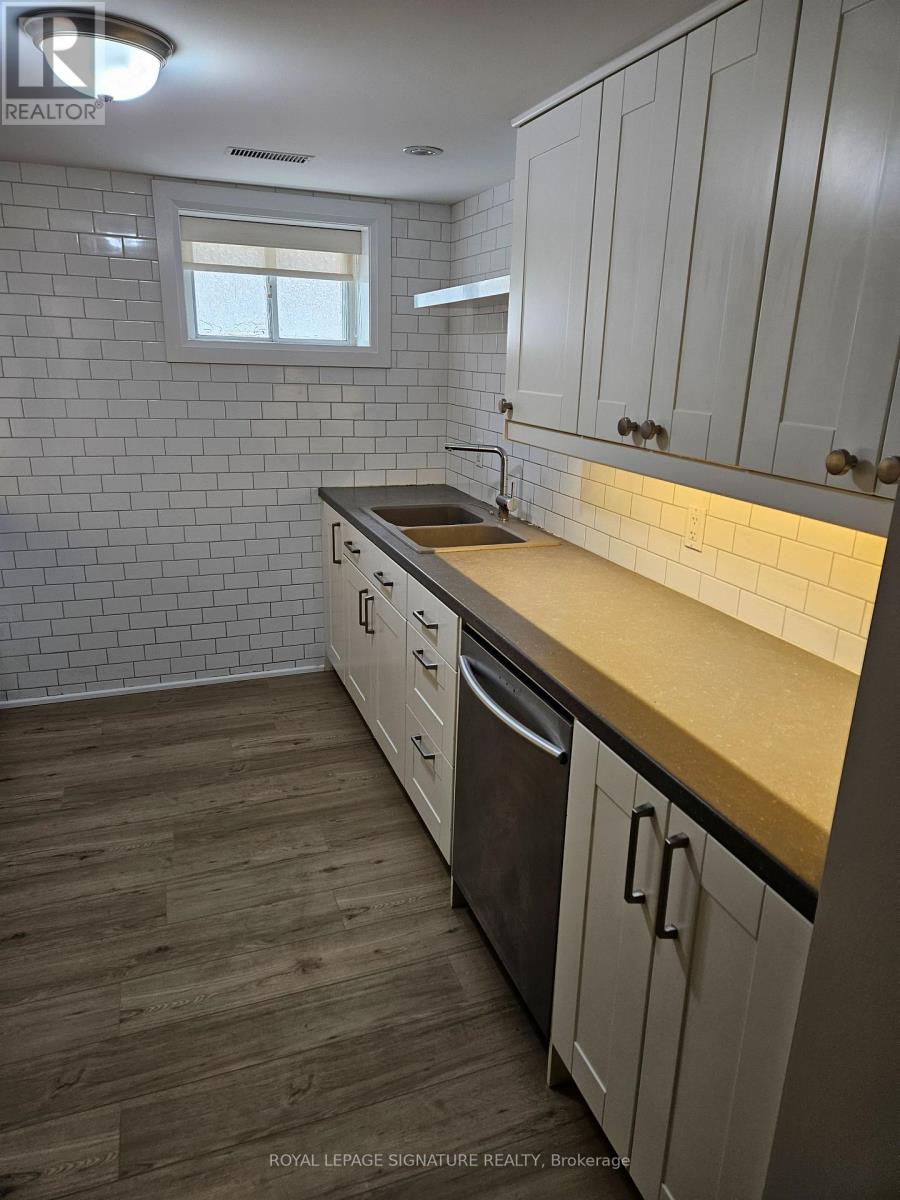 159 Jeffcoat Drive, Toronto, Ontario  M9W 3C4 - Photo 5 - W13741912