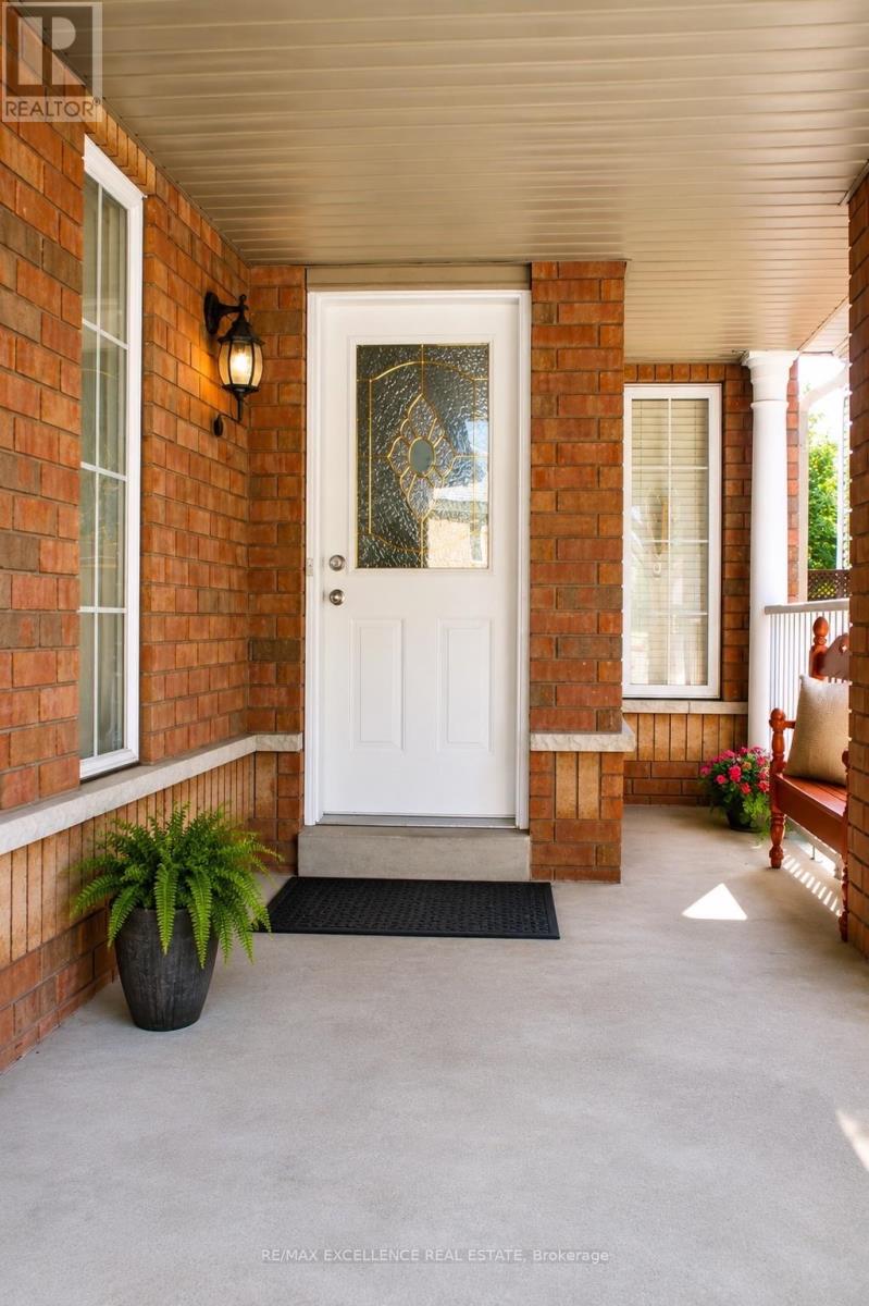 222 Vintage Gate, Brampton, Ontario L6X 5B2 - Photo 3 - W13741924