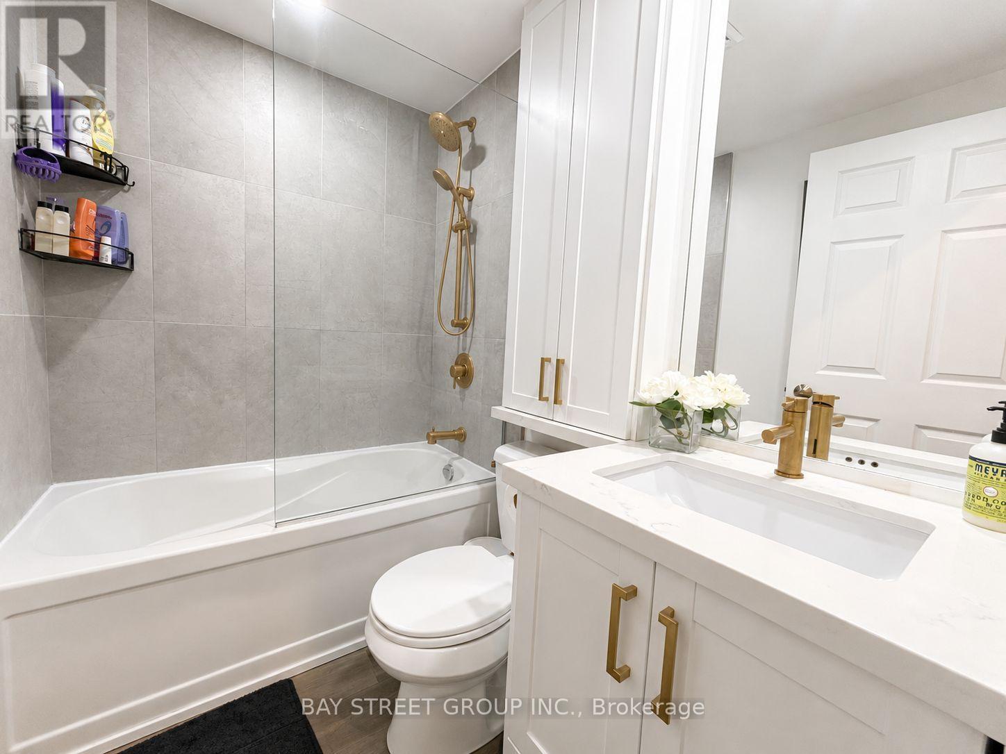 609 - 223 Webb Drive, Mississauga (City Centre), Ontario  L5B 0E1 - Photo 17 - W13741960