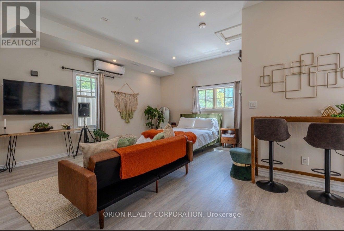 1267 FISHER AVENUE, Burlington, Ontario