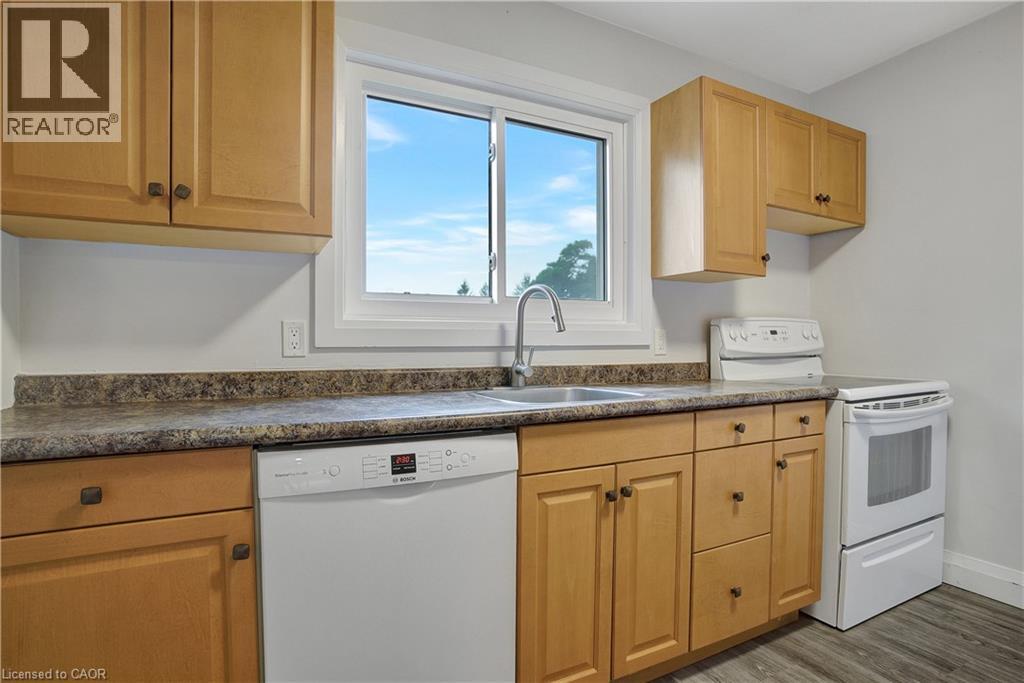162 Jansen Avenue Unit# 25, Kitchener, Ontario  N2A 2L7 - Photo 7 - 40860392