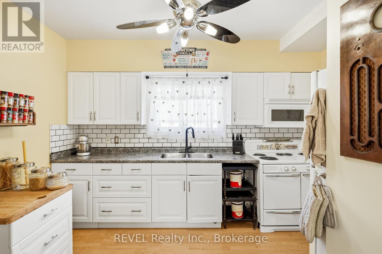 9 Cambridge Avenue, St. Catharines, Ontario  L2P 1W6 - Photo 12 - X13622976