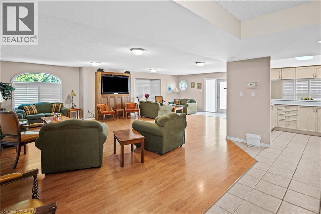 216 Plains Road W Unit# B404, Burlington, Ontario  L7T 1G2 - Photo 27 - 40858564