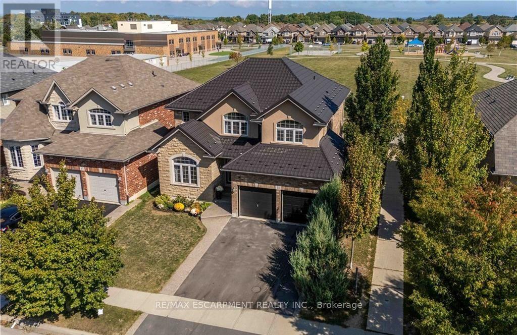 51 SHOWCASE DRIVE, Hamilton, Ontario