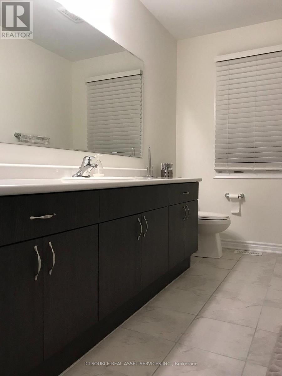 195 Seabrook Drive, Kitchener, Ontario  N2R 0E7 - Photo 9 - X13741910