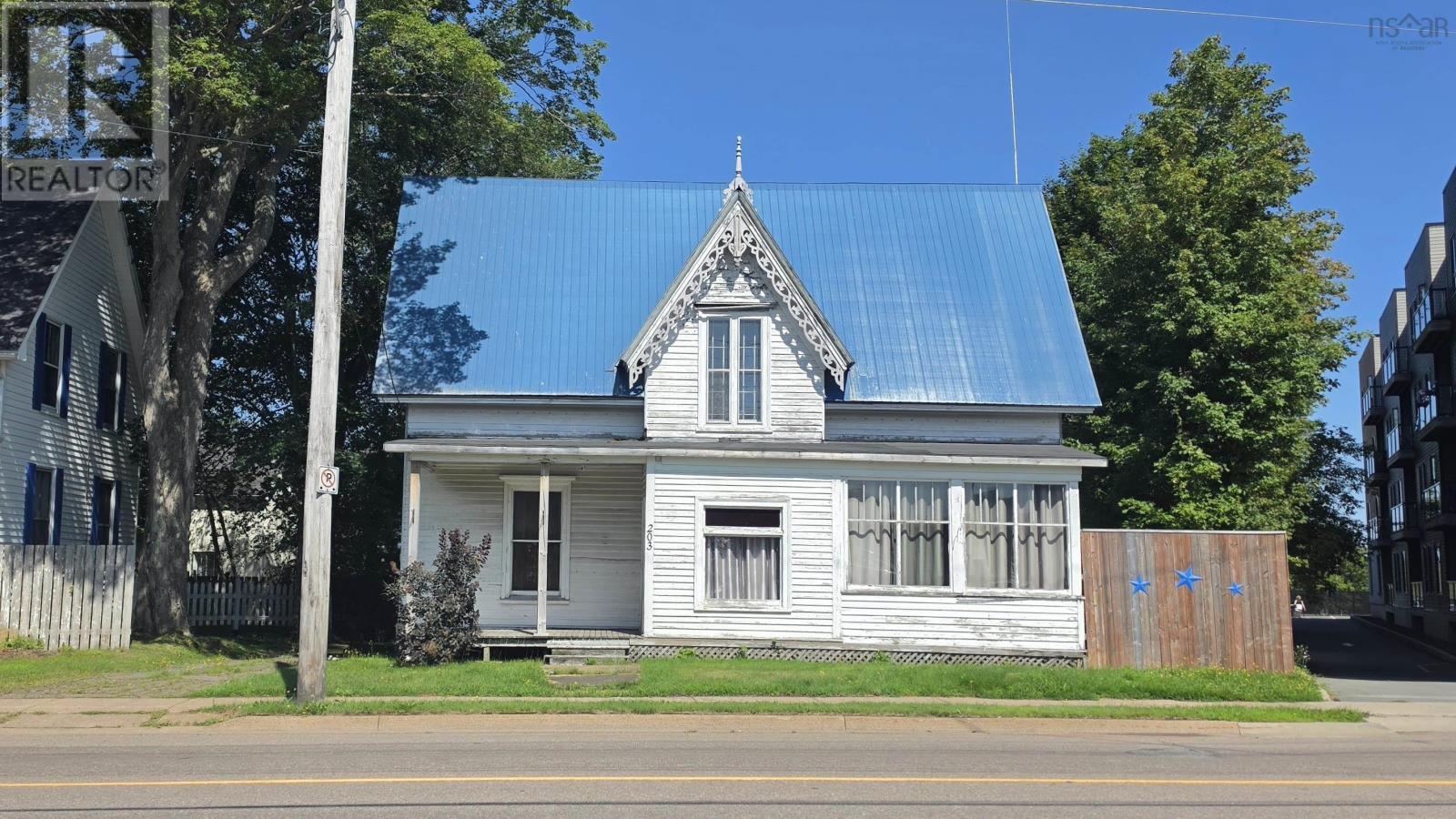 203 Queen Street, Truro, Nova Scotia