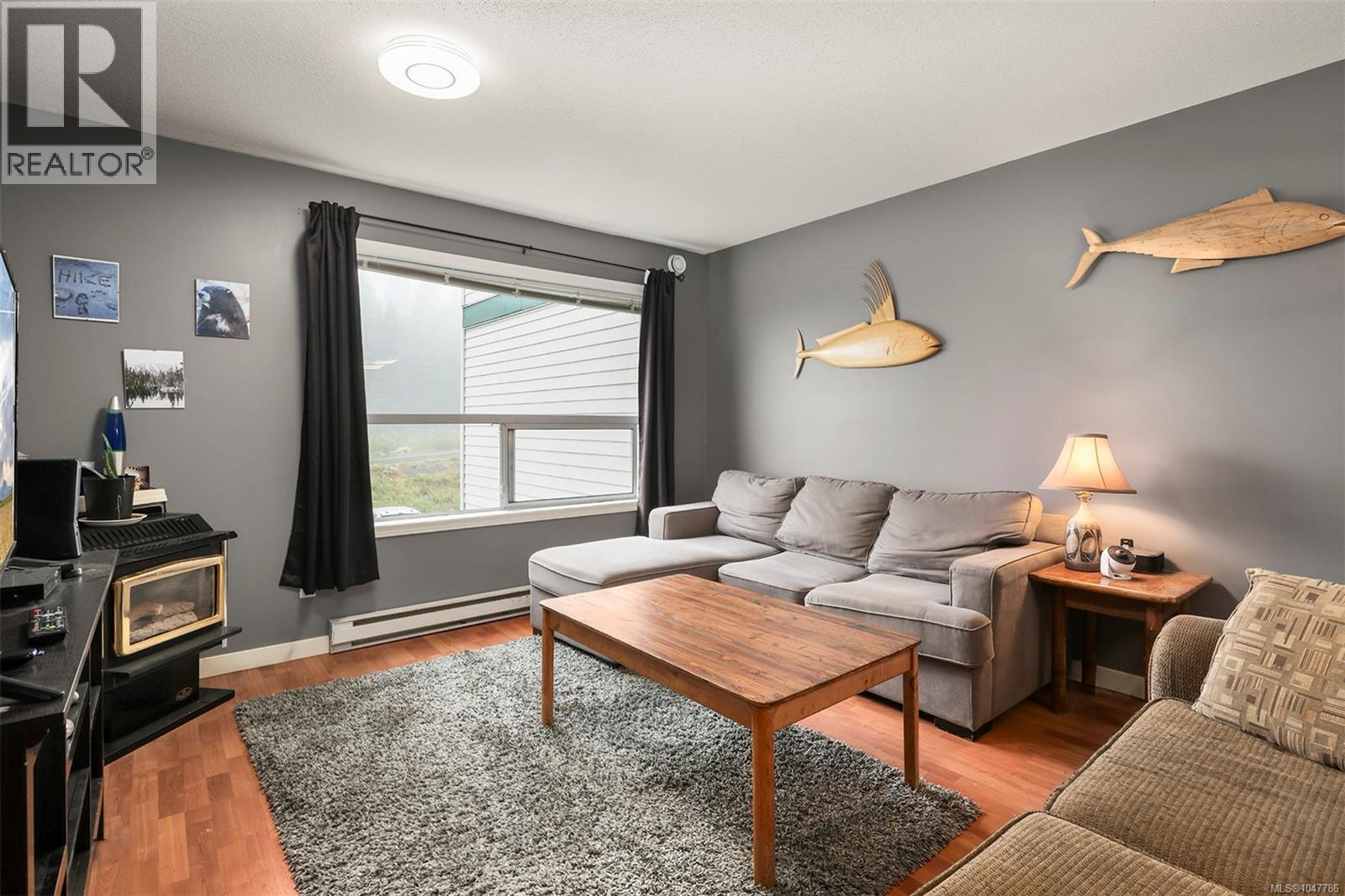 205 1105 Henry Rd, Courtenay, British Columbia  V9J 1L0 - Photo 3 - 1047786