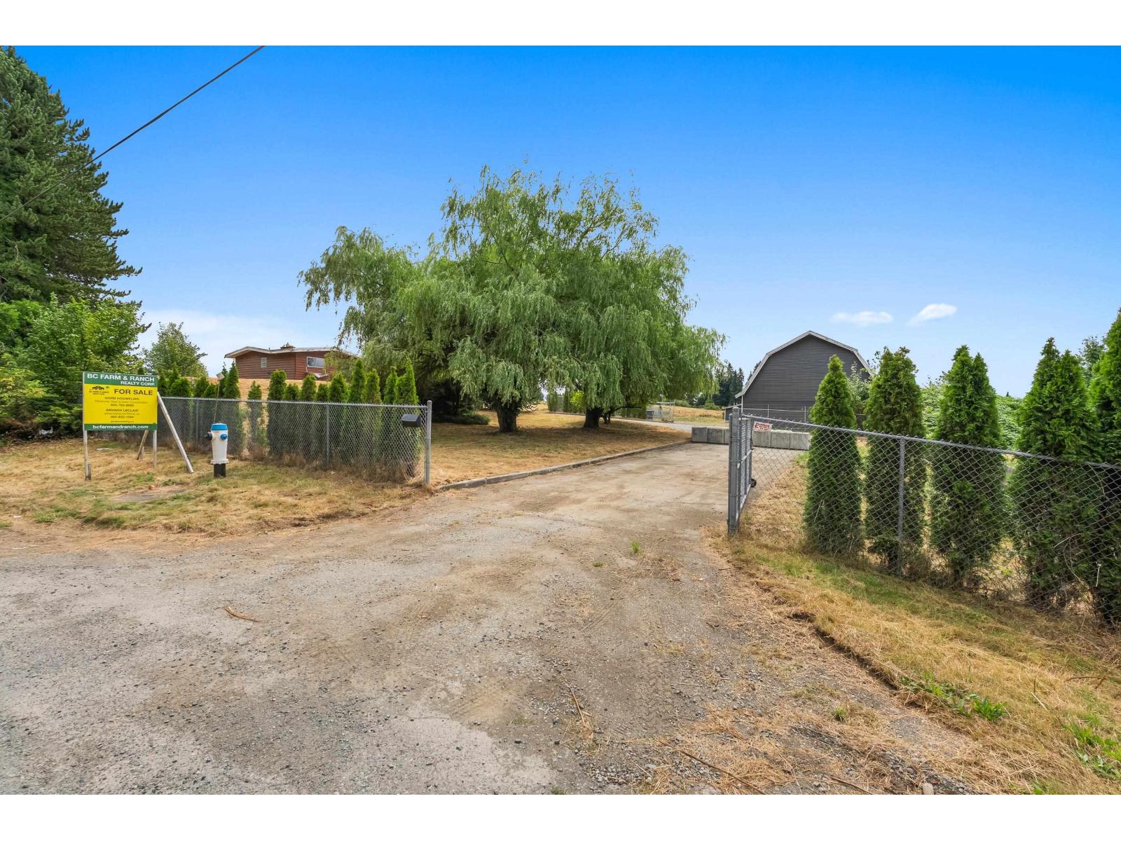29750 Harris Road, Abbotsford, British Columbia  V4X 1Y9 - Photo 11 - R3160877