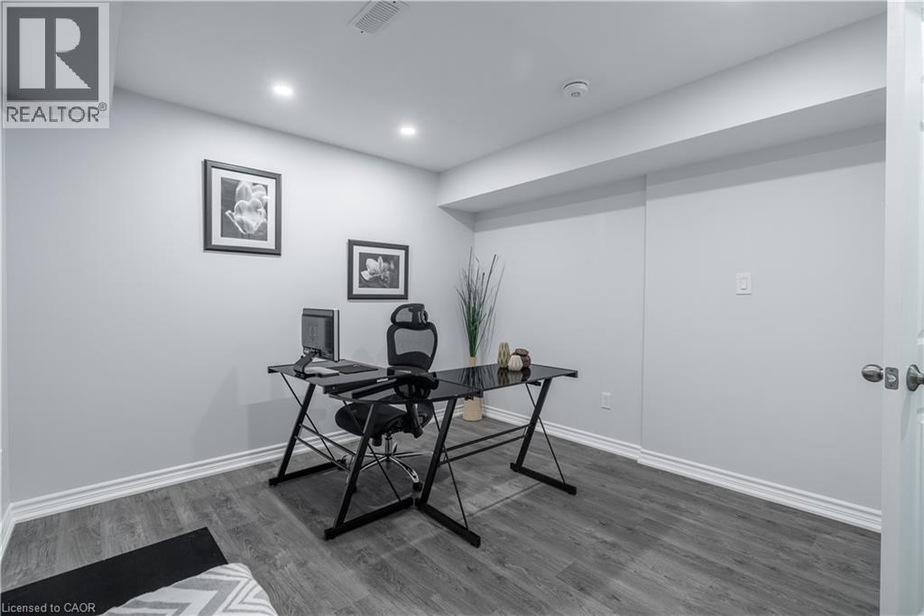 51 Showcase Drive, Hamilton, Ontario  L0R 1P0 - Photo 26 - 40860380
