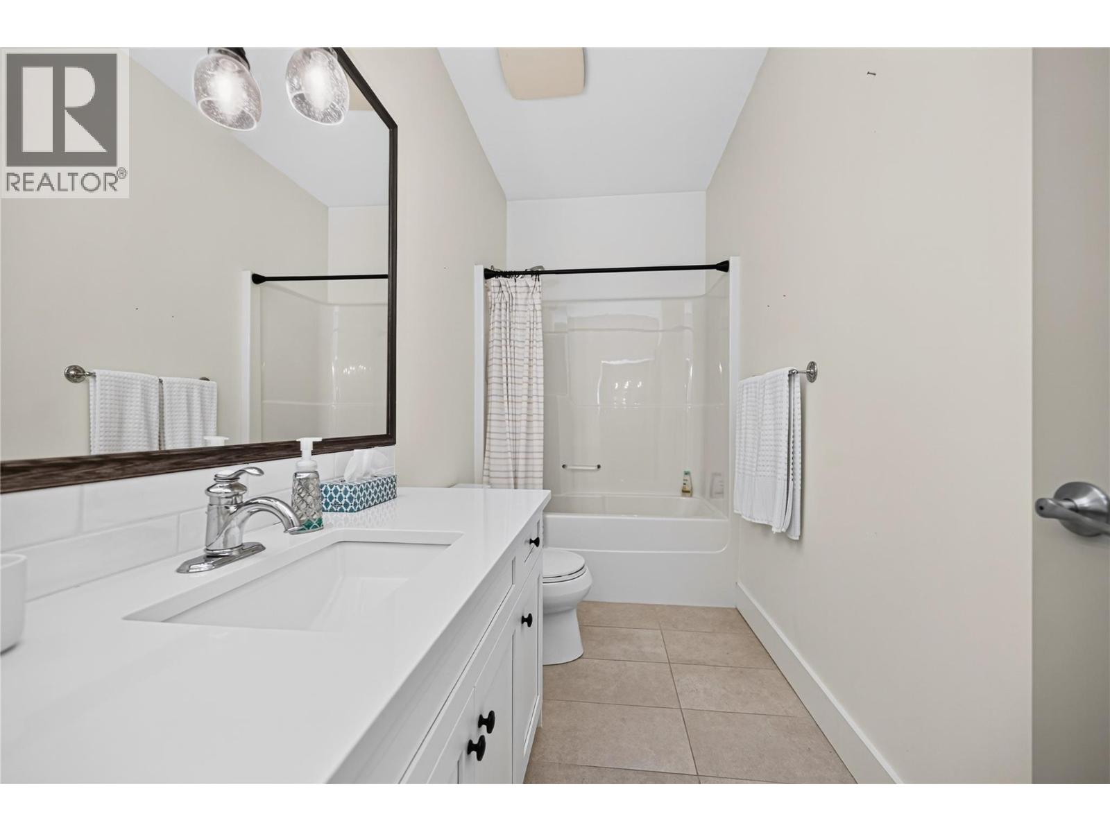 159 Dormie Park Crescent, Vernon, British Columbia  V1H 1Y7 - Photo 15 - 10399486