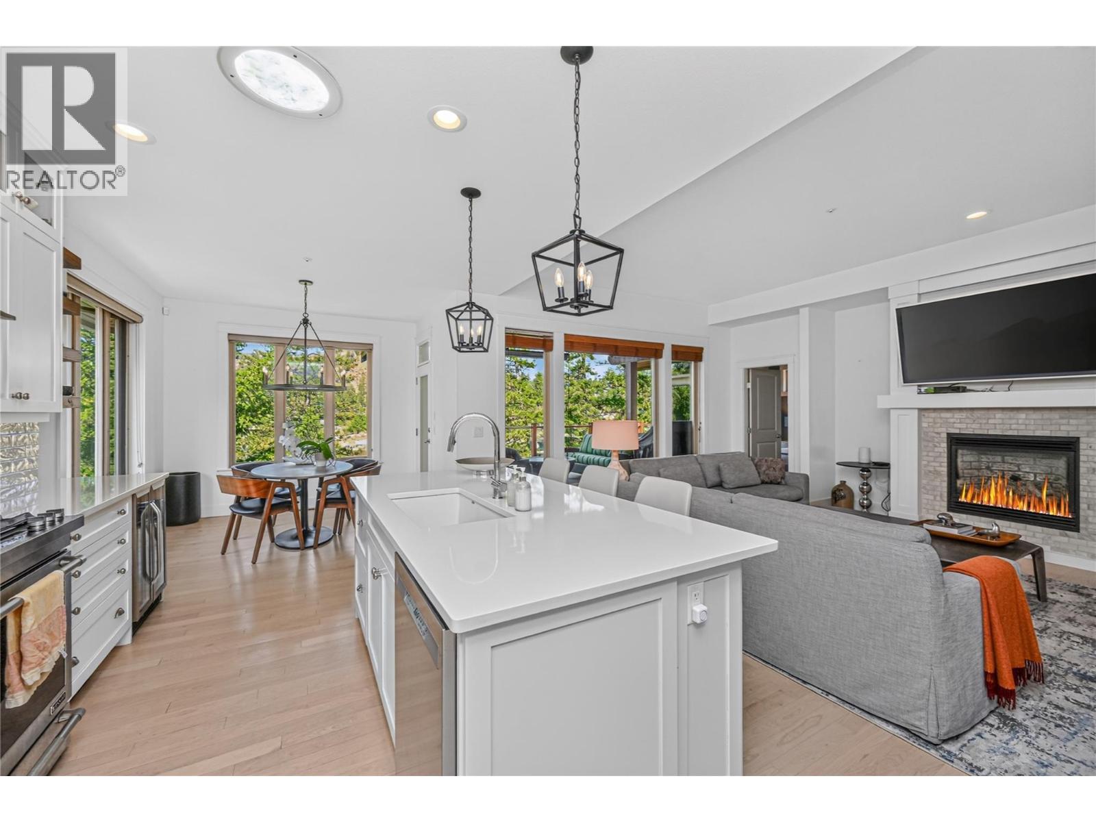 159 Dormie Park Crescent, Vernon, British Columbia  V1H 1Y7 - Photo 23 - 10399486