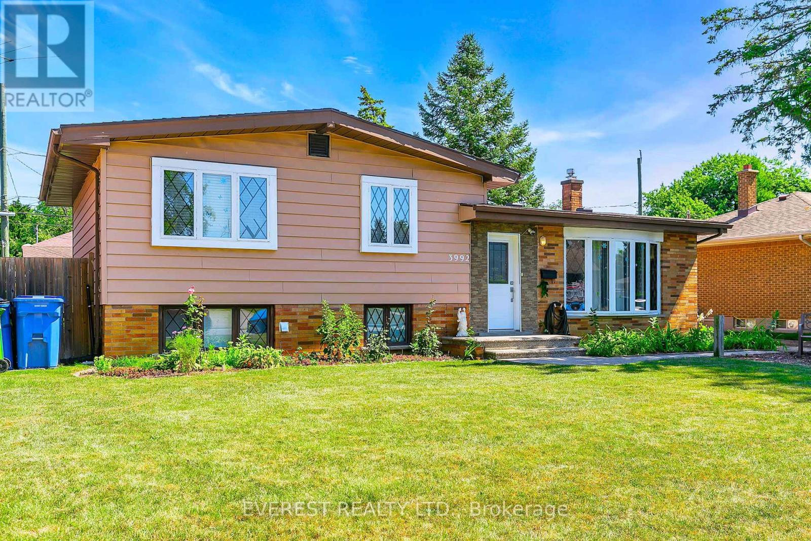 3992 Longfellow Avenue, Windsor, Ontario  N9G 2B3 - Photo 3 - X13738248