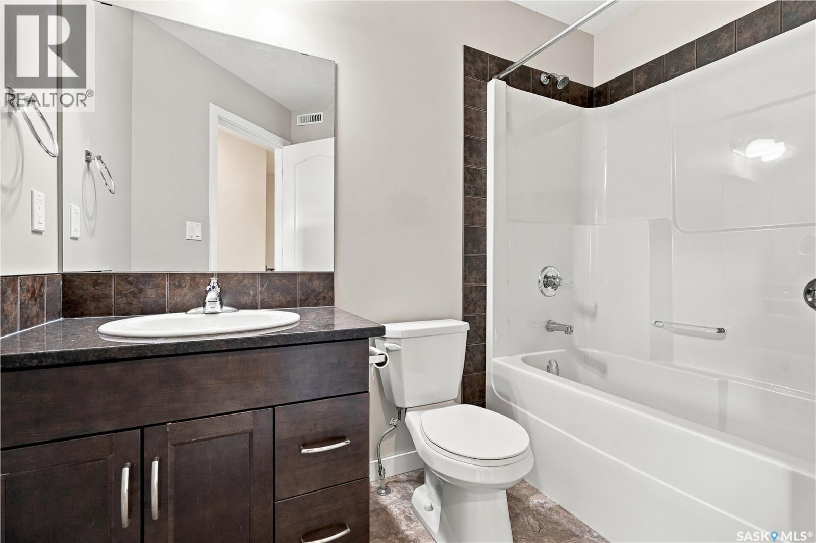 402 3440 Avonhurst Drive, Regina, Saskatchewan  S4R 2E1 - Photo 26 - SK047464