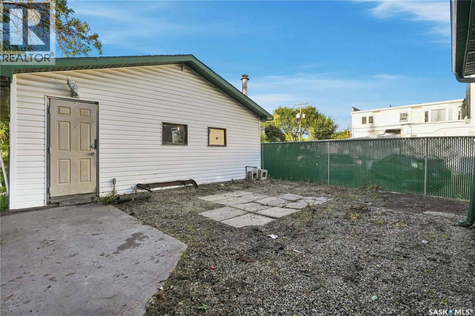 4920 Dewdney Avenue, Regina, Saskatchewan  S4T 1B8 - Photo 39 - SK047450