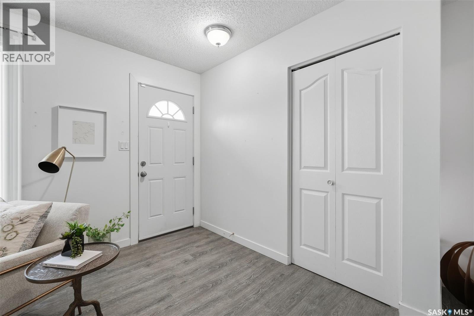 814 Steeves Avenue, Saskatoon, Saskatchewan  S7L 5N1 - Photo 3 - SK047438