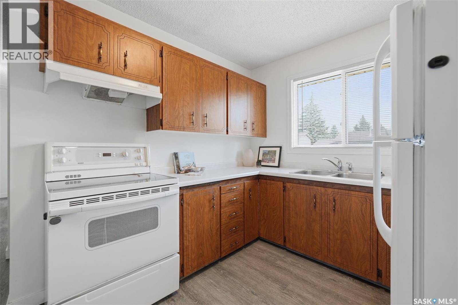 814 Steeves Avenue, Saskatoon, Saskatchewan  S7L 5N1 - Photo 9 - SK047438