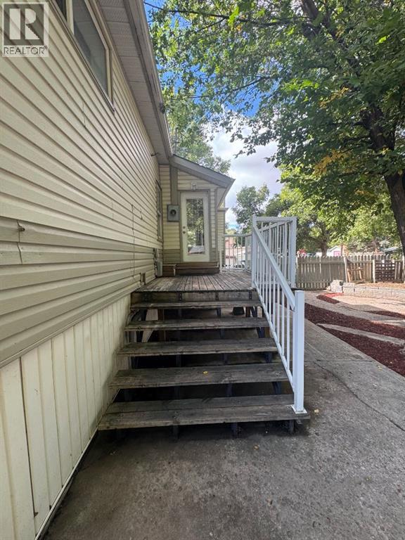 804 8 Street SE, Medicine Hat, Alberta  T1A 1M8 - Photo 21 - A2341311