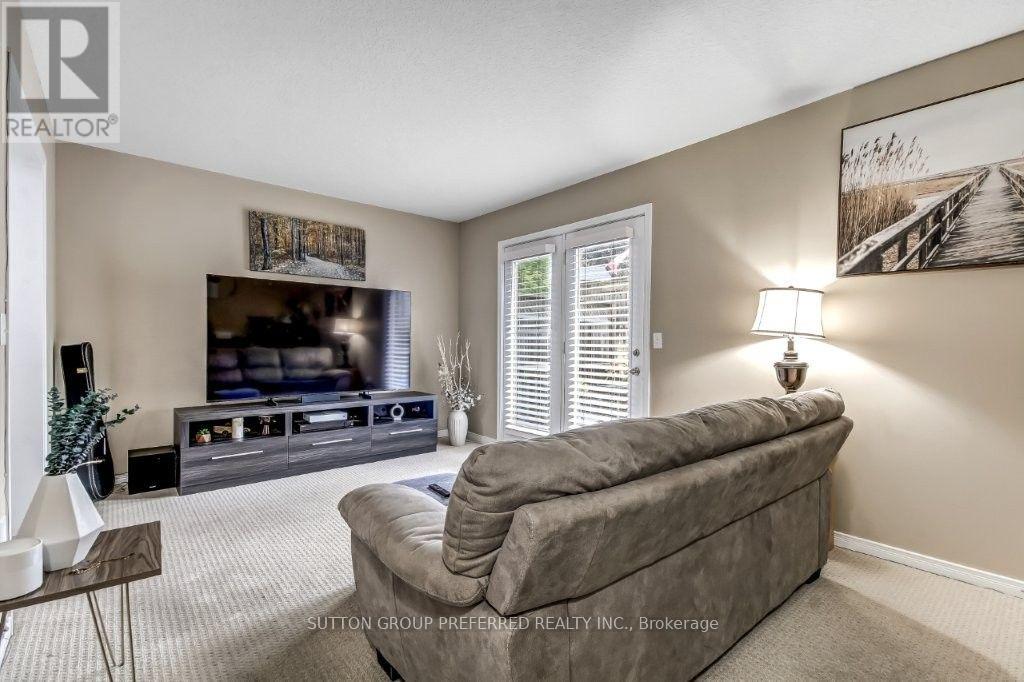 8 - 2145 North Routledge Park, London North, Ontario  N6G 0J8 - Photo 3 - X13742182