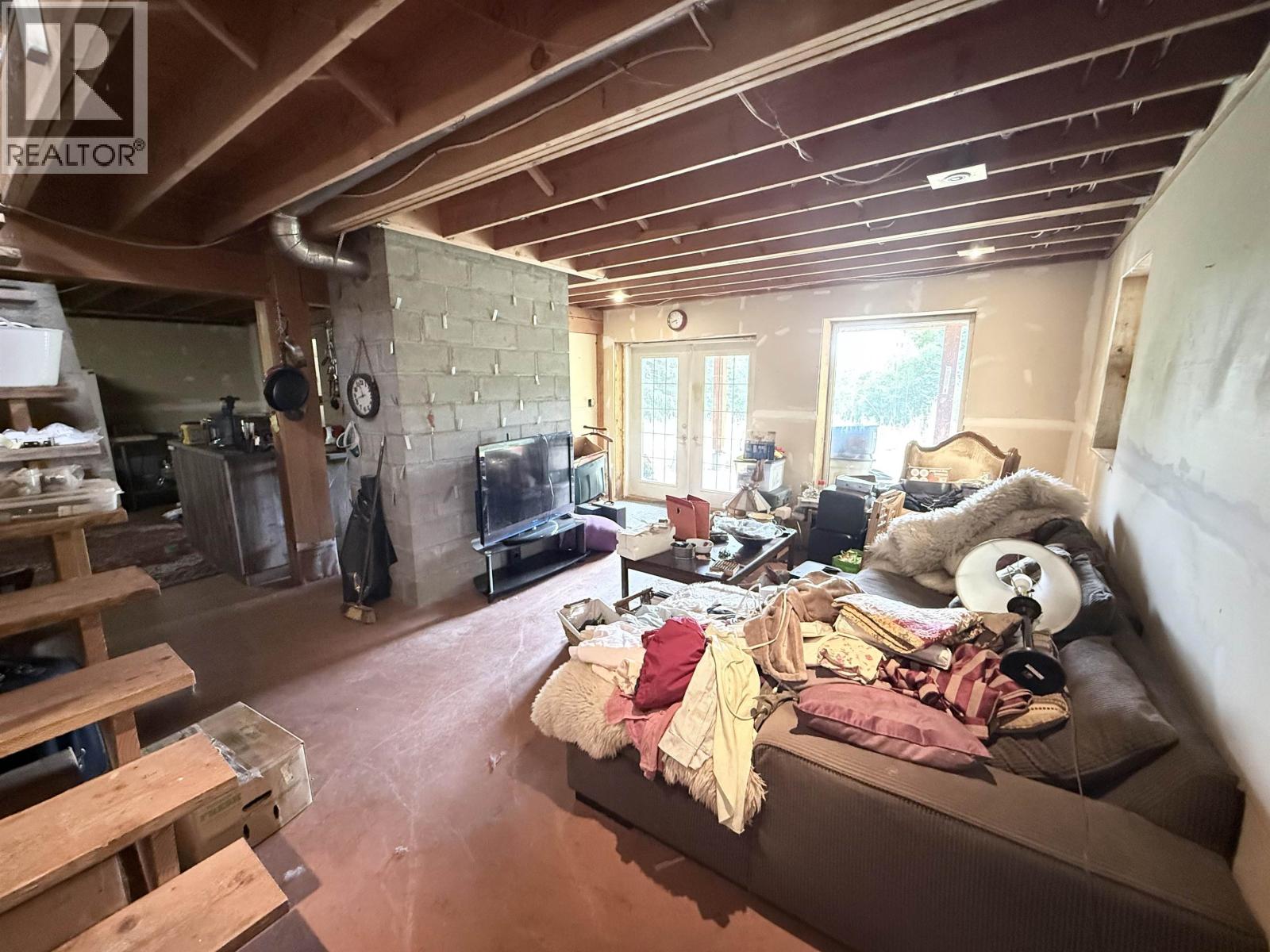 6995 Colgan Road, 100 Mile House, British Columbia  V0K 1X1 - Photo 25 - R3161325
