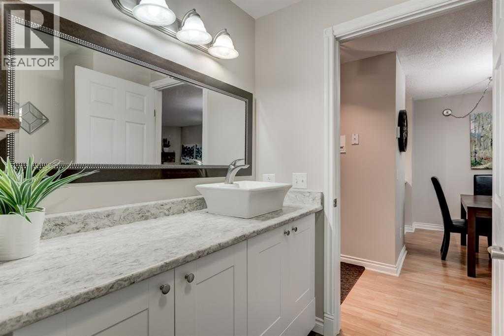 2135, 70 Glamis Drive Sw, Calgary, Alberta  T3E 6T6 - Photo 21 - A2337243