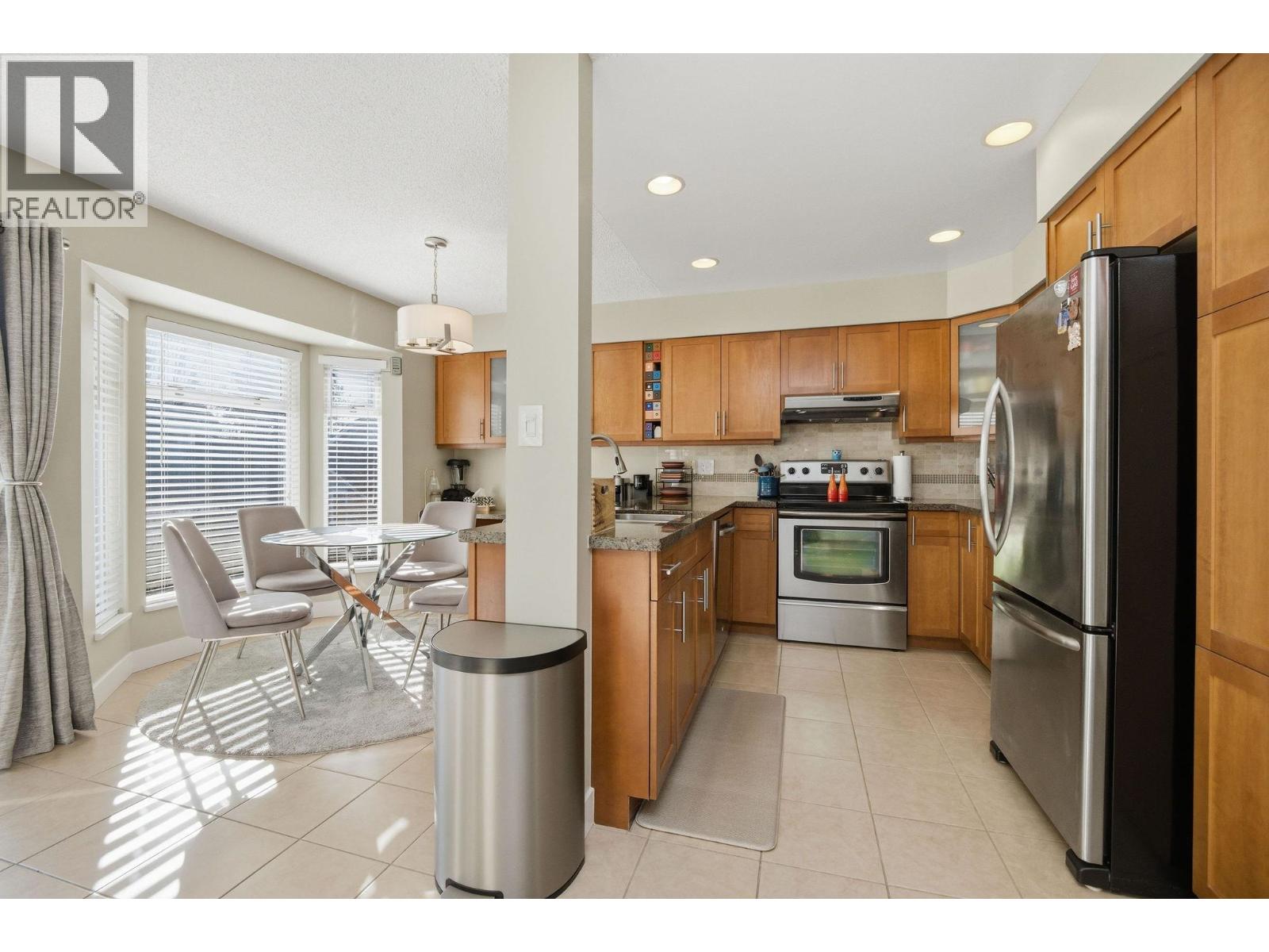 817 Roche Point Drive, North Vancouver, British Columbia  V7H 2W3 - Photo 10 - R3161286