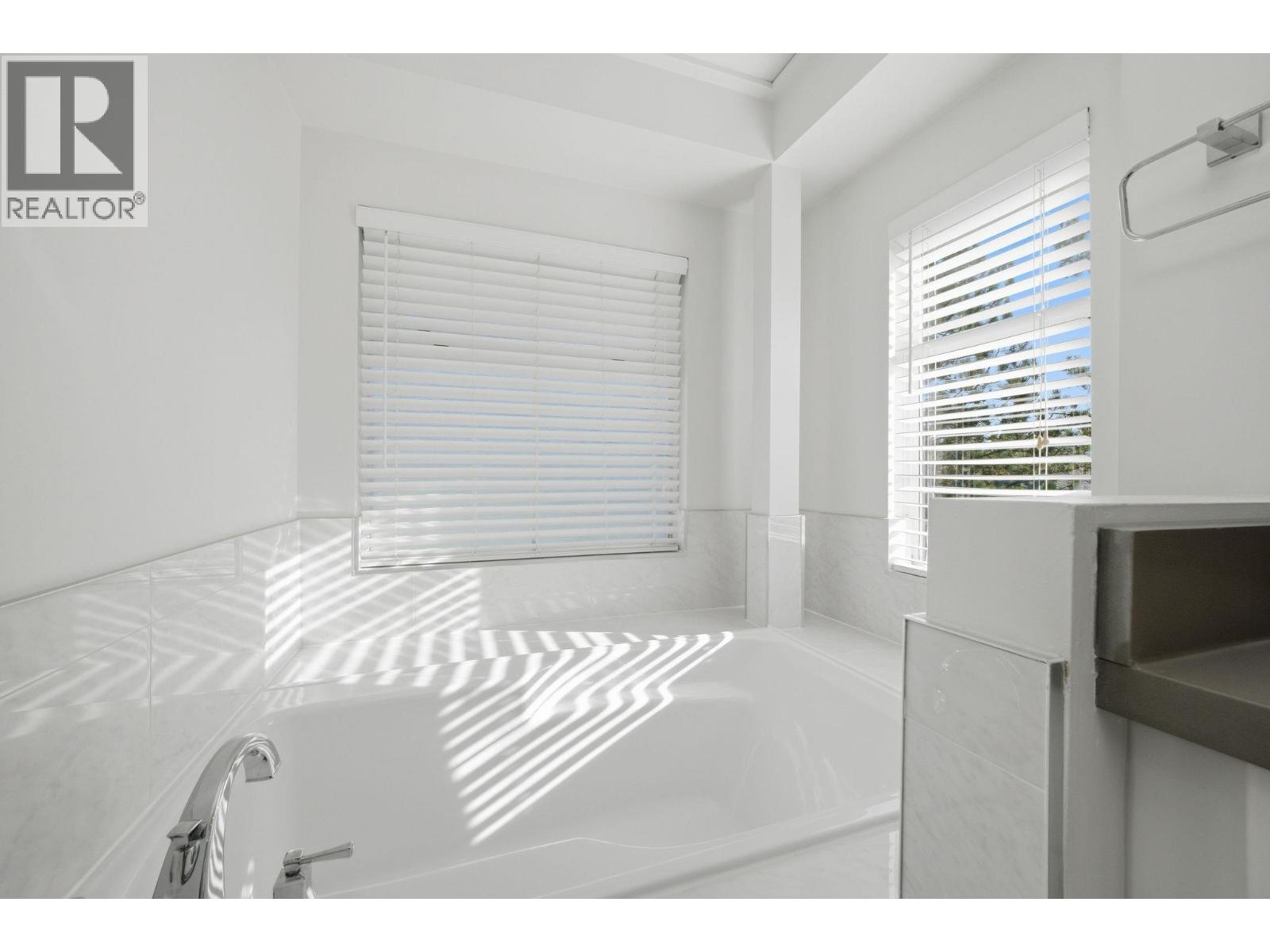 817 Roche Point Drive, North Vancouver, British Columbia  V7H 2W3 - Photo 27 - R3161286