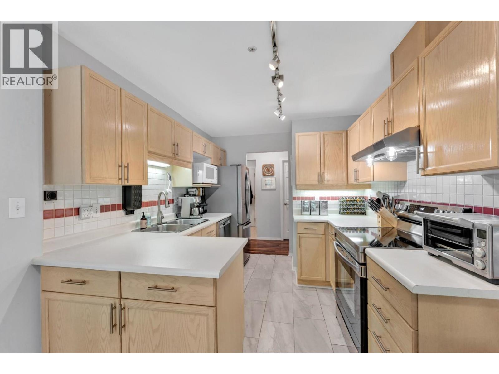 306 3400 Se Marinr Drive, Vancouver, British Columbia  V5S 4P8 - Photo 10 - R3161303