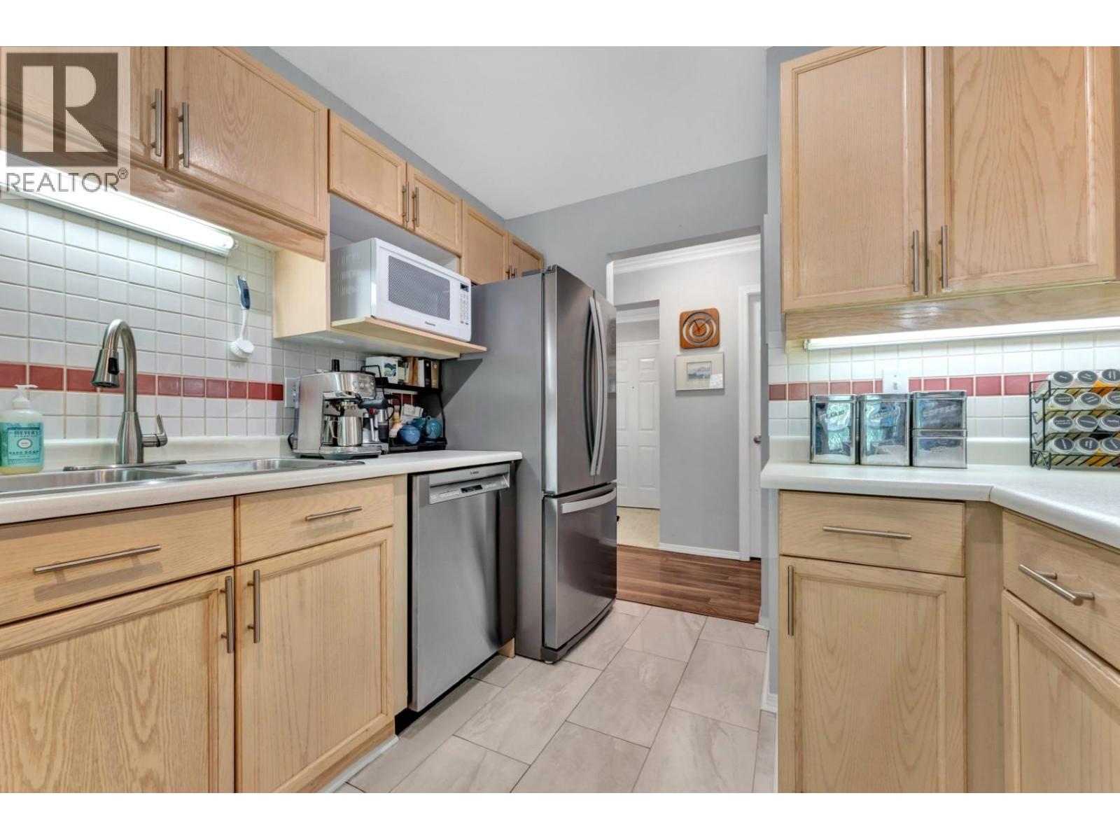 306 3400 Se Marinr Drive, Vancouver, British Columbia  V5S 4P8 - Photo 9 - R3161303