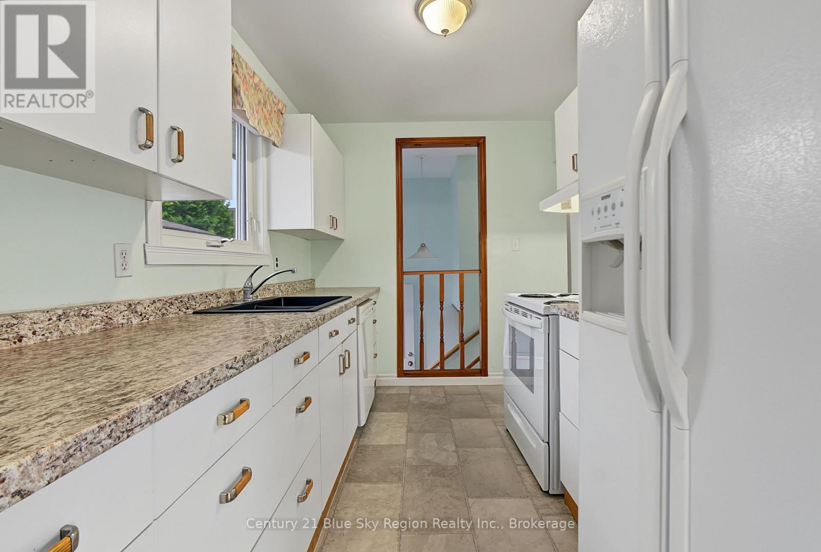 643 Robarts Avenue, North Bay, Ontario  P1B 7E5 - Photo 13 - X13742214