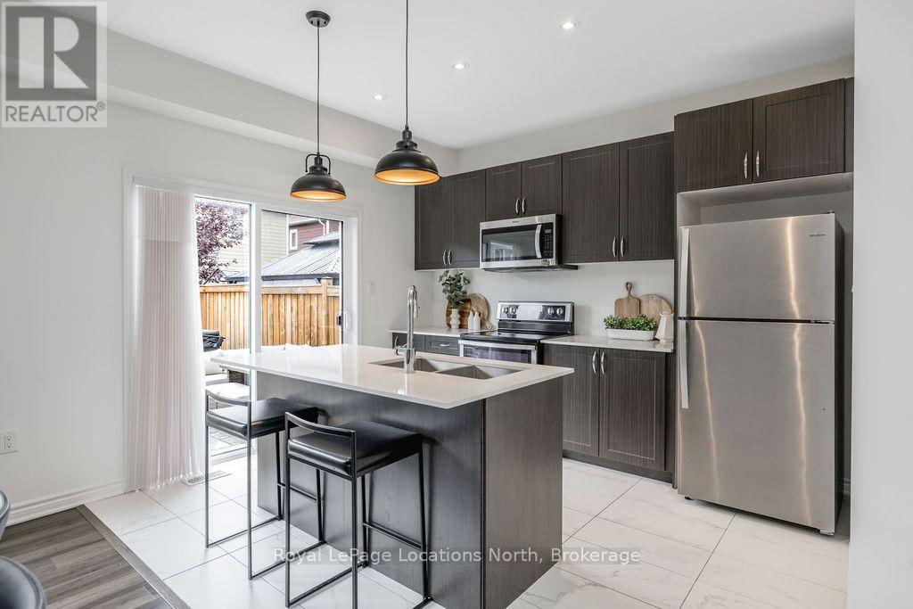 11 Catamaran Drive, Wasaga Beach, Ontario  L9Z 0J2 - Photo 6 - S13742128