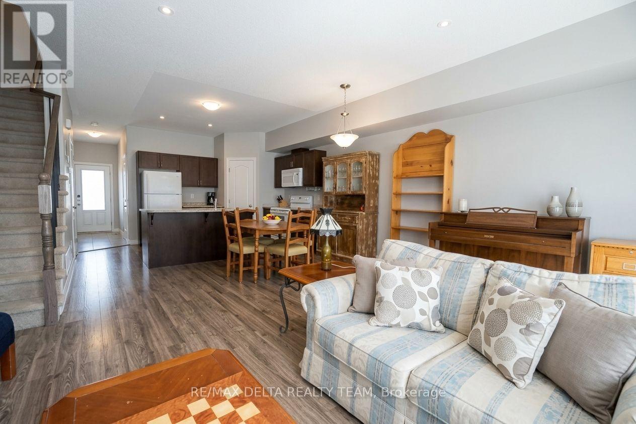 92 Bellwood Drive, Arnprior, Ontario  K7S 0H7 - Photo 9 - X13725550