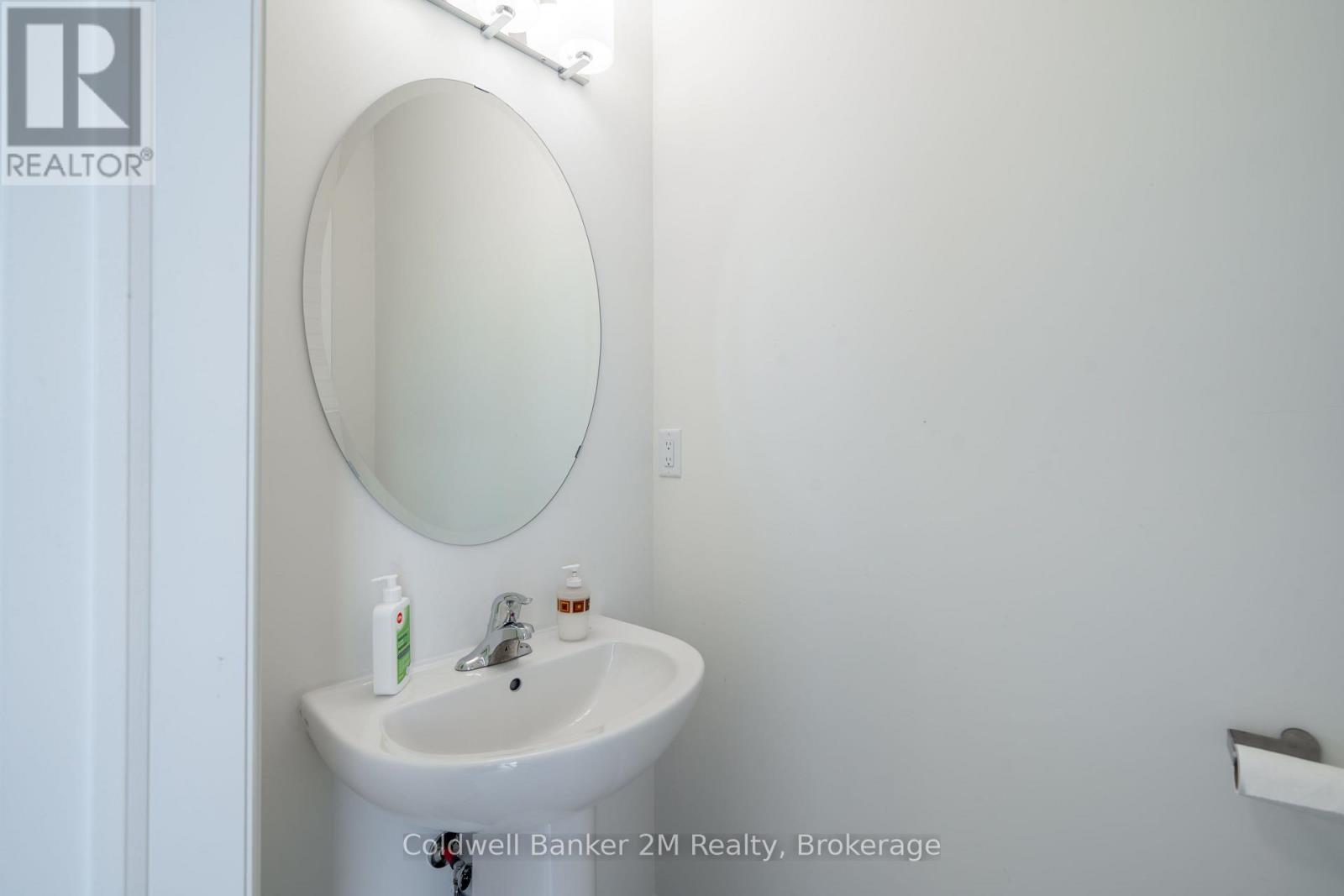 136 Ogston Crescent, Whitby, Ontario  L1P 0H3 - Photo 27 - E13742204