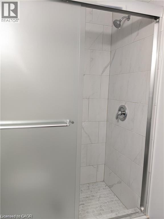 727 Thomas Slee Drive, Kitchener, Ontario  N2P 0J4 - Photo 15 - 40859628