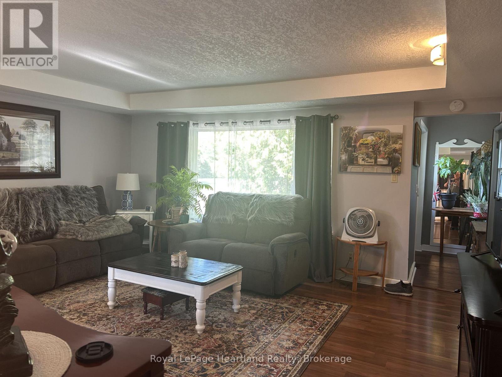 90 Mary Street, North Huron, Ontario  N0G 2W0 - Photo 3 - X13742102