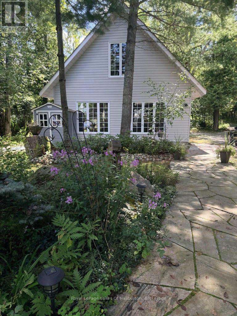 1049 Ninatigo Lane, Algonquin Highlands, Ontario  K0M 1S0 - Photo 8 - X13742120