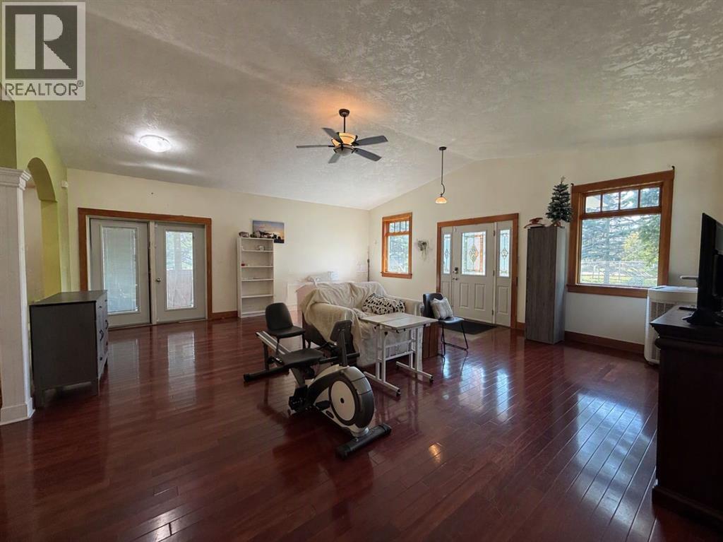 1404, Railway Avenue, Enilda, Alberta  T0G 0W0 - Photo 5 - A2342241