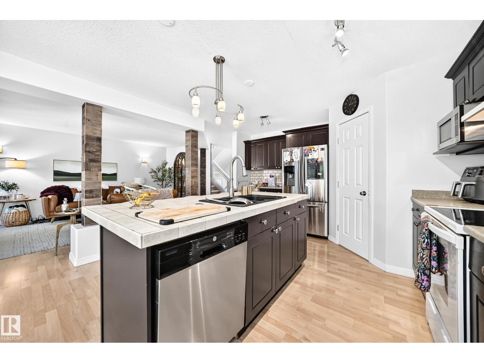 9 Escada Cl, St. Albert, Alberta  T8N 6X5 - Photo 12 - E4506900