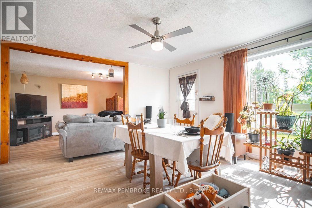 2185 Petawawa Boulevard, Petawawa, Ontario  K8A 7G8 - Photo 25 - X13742146