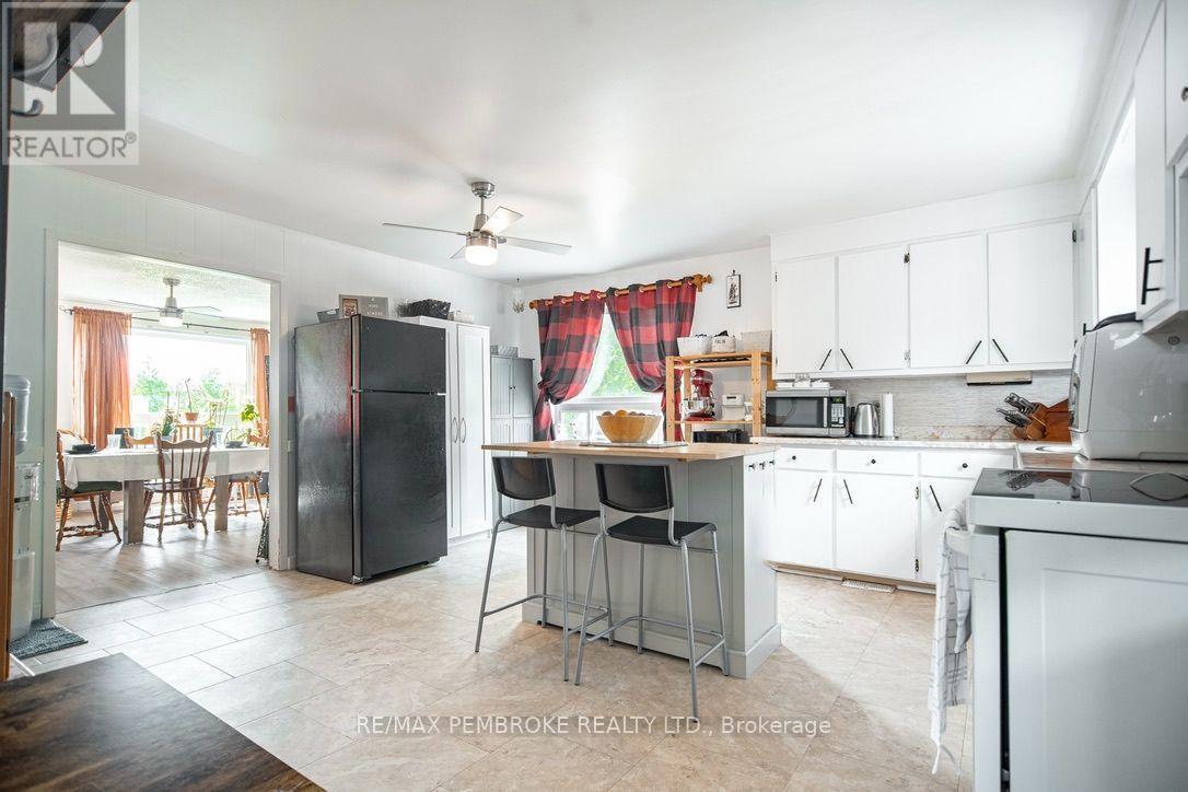 2185 Petawawa Boulevard, Petawawa, Ontario  K8A 7G8 - Photo 29 - X13742146