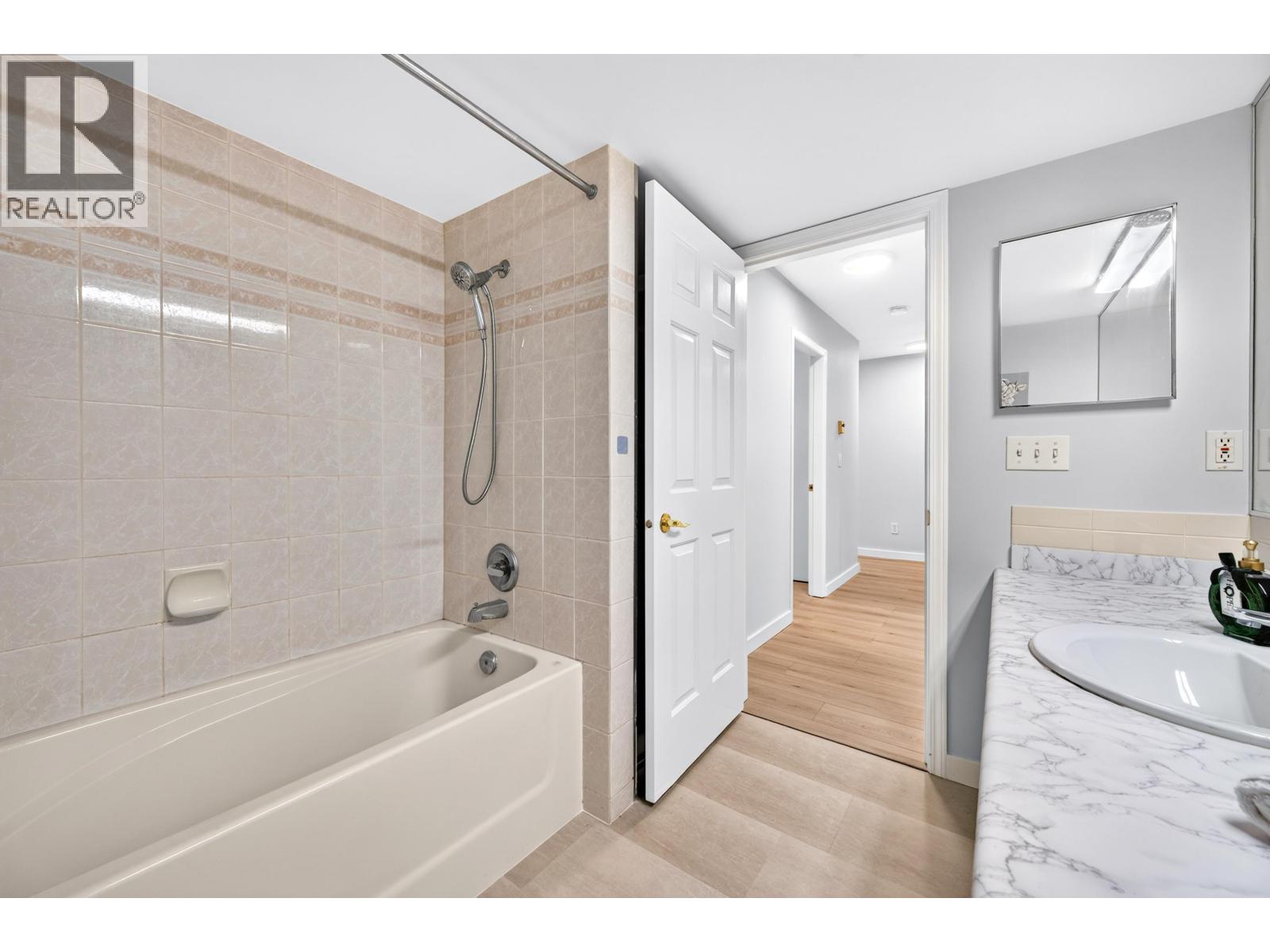 230 7439 Moffatt Road, Richmond, British Columbia  V6Y 1X9 - Photo 31 - R3161107