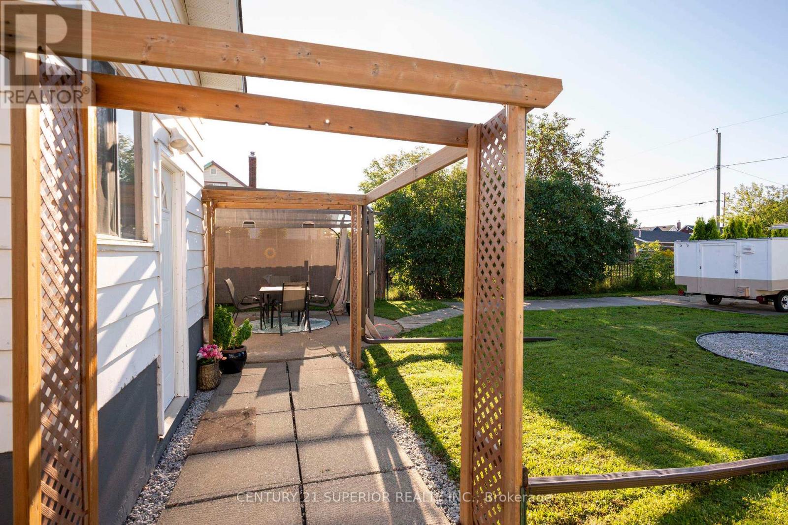 218 Christina Street E, Thunder Bay, Ontario  P7E 4N7 - Photo 38 - X13722692