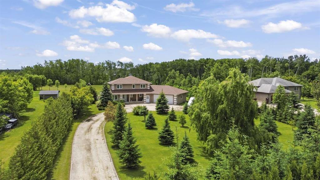 40 Menno Drive, Steinbach, Manitoba  R0A 0W0 - Photo 1 - 202622143