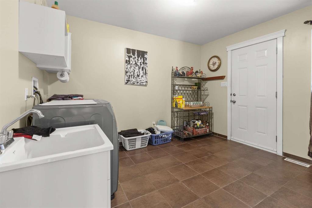 40 Menno Drive, Steinbach, Manitoba  R0A 0W0 - Photo 16 - 202622143